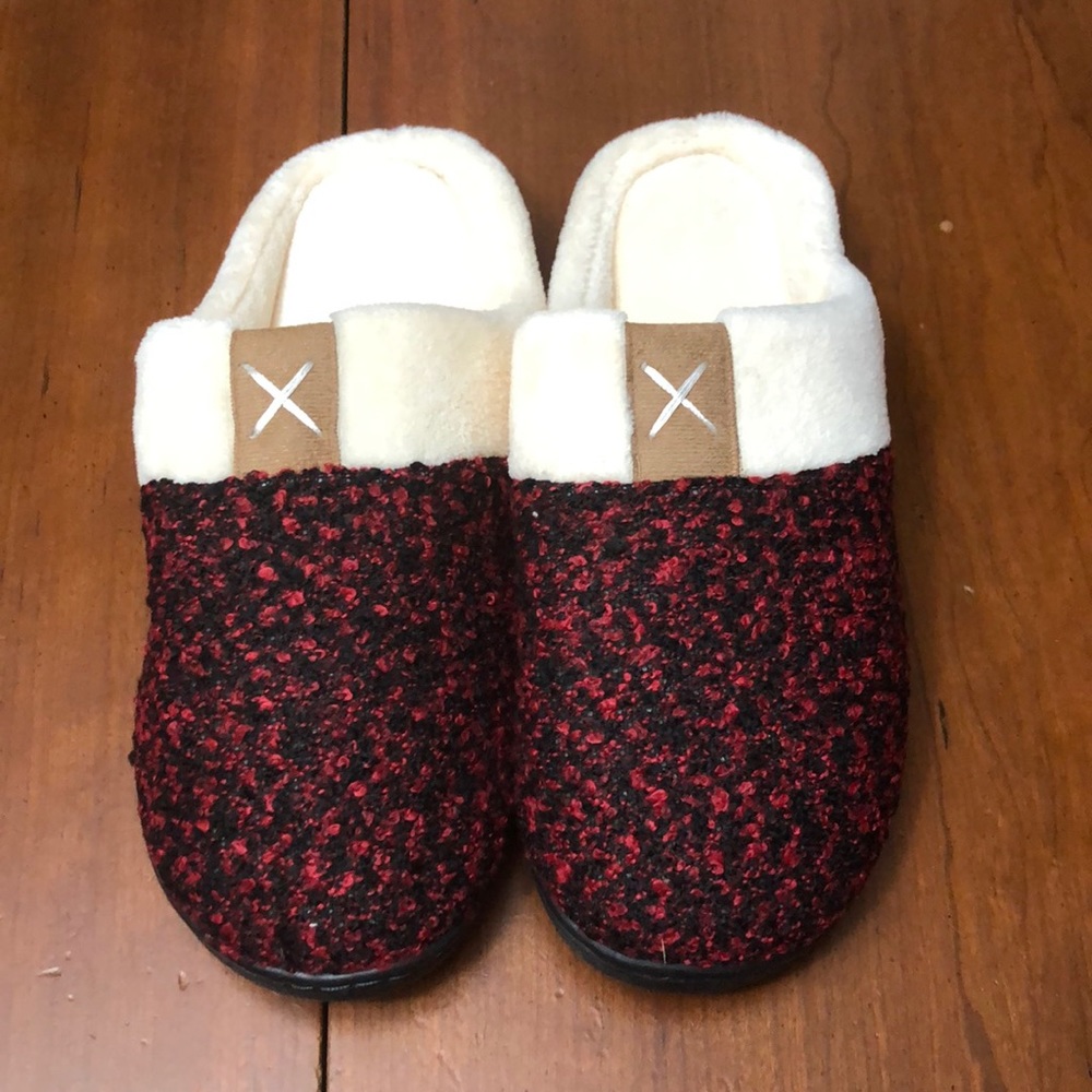 Women’s slippers